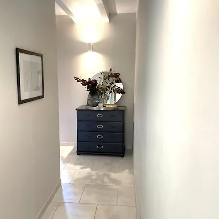 Cosy Bolt-hole Apartman